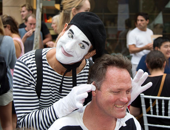 Mime Sydney - Mime Arist For Hire - Roving Entertainers