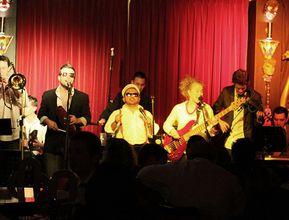 Sydney Afro Cuban Band - Latin Band Sydney - Singers Musicians