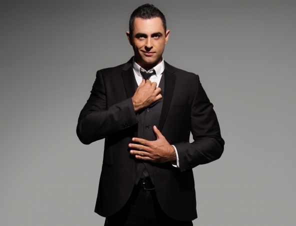 Phoenix Mind Reader Hypnotist - Magicians Magic - Entertainers